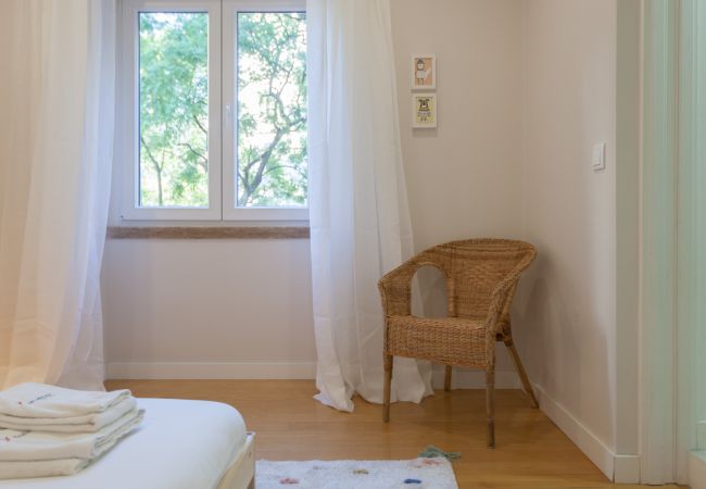Apartment in Lisbon - Gulbenkian Apartment with Balcony Apartment in Lisbon - Gulbenkian Apartment with Balcony