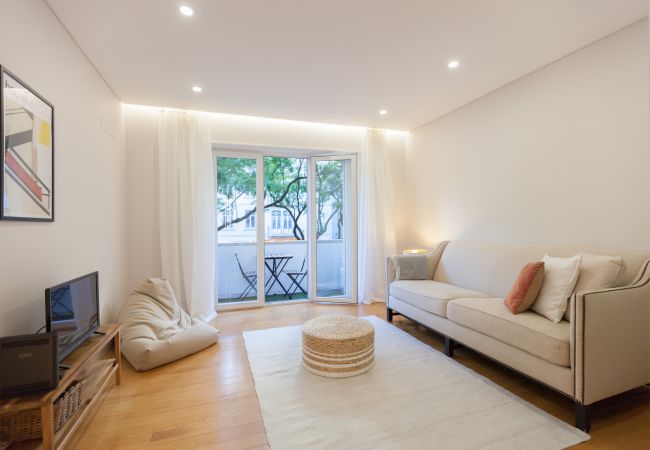 Apartment in Lisbon - Gulbenkian Apartment with Balcony Apartment in Lisbon - Gulbenkian Apartment with Balcony
