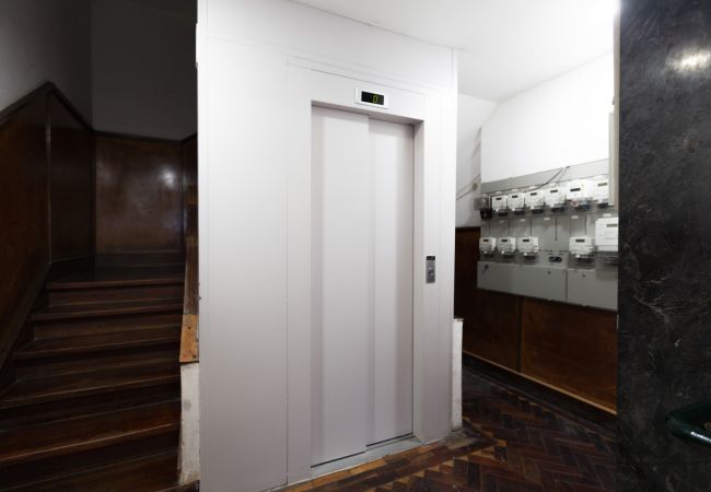 Apartment in Lisbon - Gulbenkian Apartment with Balcony Apartment in Lisbon - Gulbenkian Apartment with Balcony