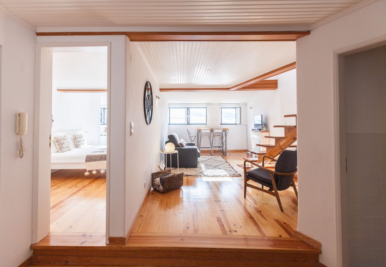 Apartment in Lisbon - Alfama Mezzanine with River View