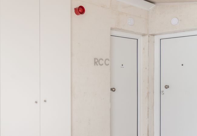 Studio in Lisbon - Alcântara Terrace Studio Studio in Lisbon - Alcântara Terrace Studio