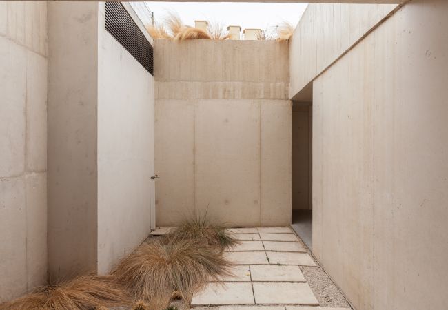 Studio in Lisbon - Alcântara Terrace Studio Studio in Lisbon - Alcântara Terrace Studio