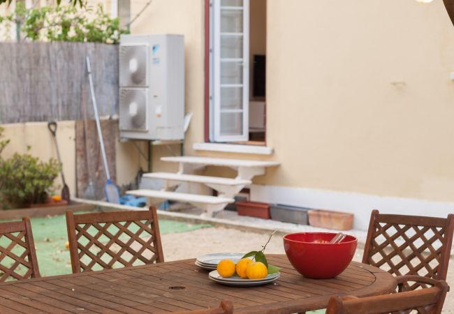 Apartment in Lisbon - Campo Pequeno Classic Charm with Garden Apartment in Lisbon - Campo Pequeno Classic Charm with Garden