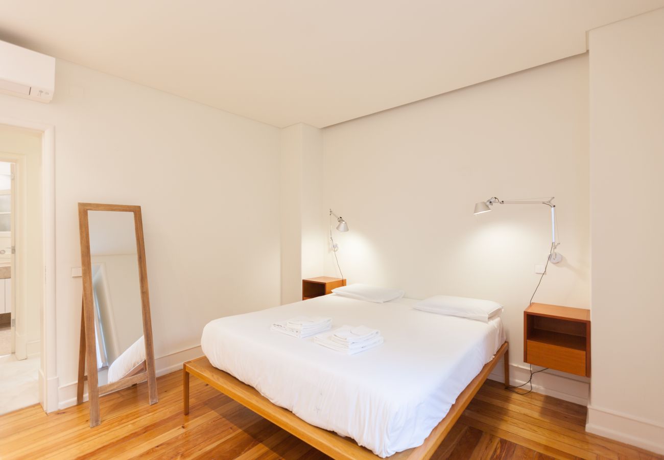 Apartment in Lisbon - Campo Pequeno Classic Charm with Garden Apartment in Lisbon - Campo Pequeno Classic Charm with Garden