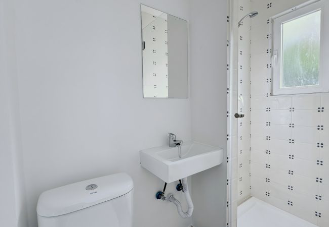 Apartment in Lisbon - Campo Pequeno Stylish Interior Apartment IV