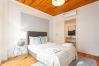 Apartamento em Lisboa - S. Bento Family Flat with Balcony