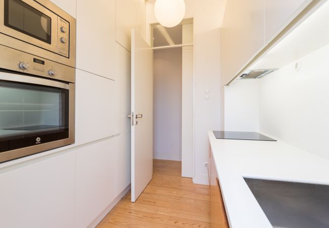 Apartamento em Lisboa - Lapa Flat with City View