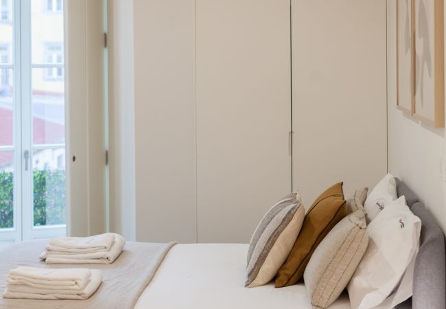 Apartamento em Lisboa - Cais Sodré Chic Urban Flat with Balcony Apartamento em Lisboa - Cais Sodré Chic Urban Flat with Balcony