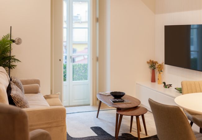 Apartamento em Lisboa - Cais Sodré Chic Urban Flat with Balcony Apartamento em Lisboa - Cais Sodré Chic Urban Flat with Balcony