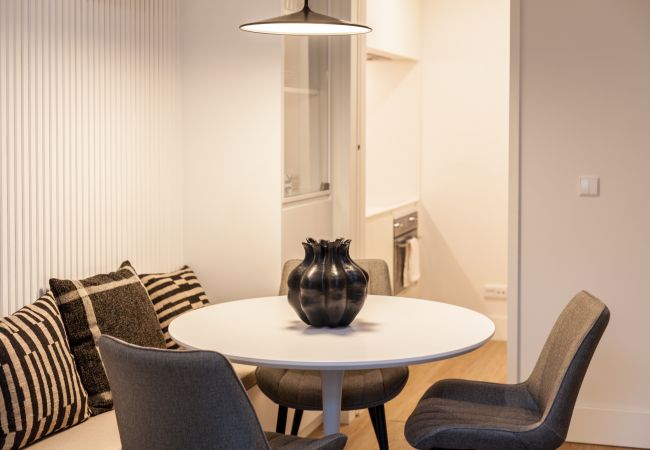 Apartamento em Lisboa - Cais Sodré Chic Urban Flat with Balcony Apartamento em Lisboa - Cais Sodré Chic Urban Flat with Balcony