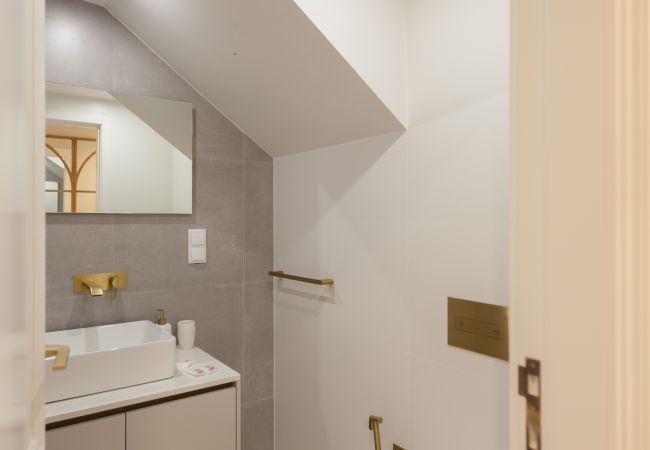 Apartamento em Lisboa - Campo Ourique Chic Mezzanine Apartamento em Lisboa - Campo Ourique Chic Mezzanine