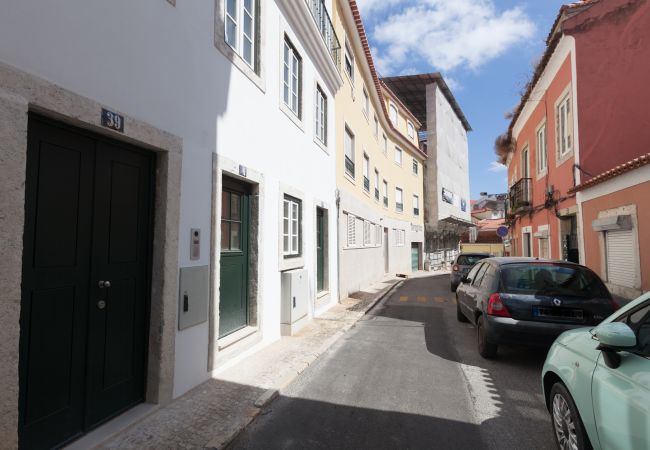 Apartamento em Lisboa - Campo Ourique Chic Mezzanine Apartamento em Lisboa - Campo Ourique Chic Mezzanine