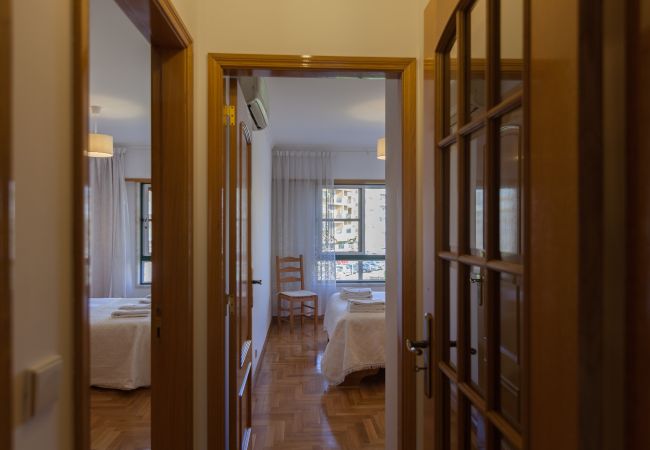 Apartamento em Parede - Parede Family Flat with Balcony Apartamento em Parede - Parede Family Flat with Balcony