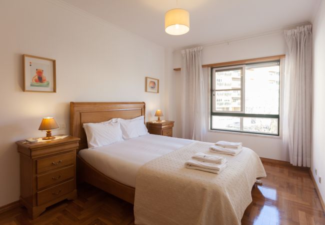 Apartamento em Parede - Parede Family Flat with Balcony Apartamento em Parede - Parede Family Flat with Balcony