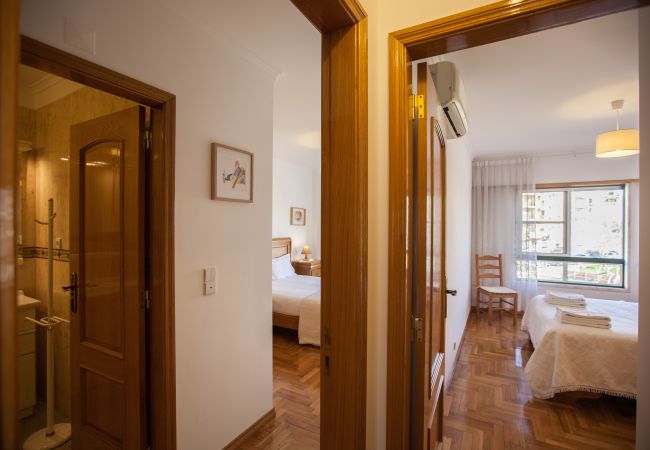 Apartamento em Parede - Parede Family Flat with Balcony Apartamento em Parede - Parede Family Flat with Balcony