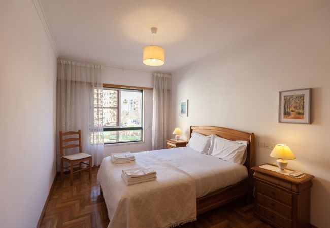 Apartamento em Parede - Parede Family Flat with Balcony Apartamento em Parede - Parede Family Flat with Balcony