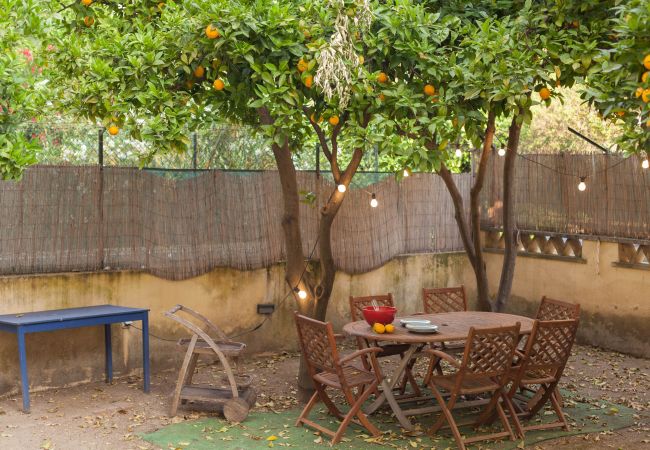 Apartamento em Lisboa - Campo Pequeno Classic Charm with Garden Apartamento em Lisboa - Campo Pequeno Classic Charm with Garden