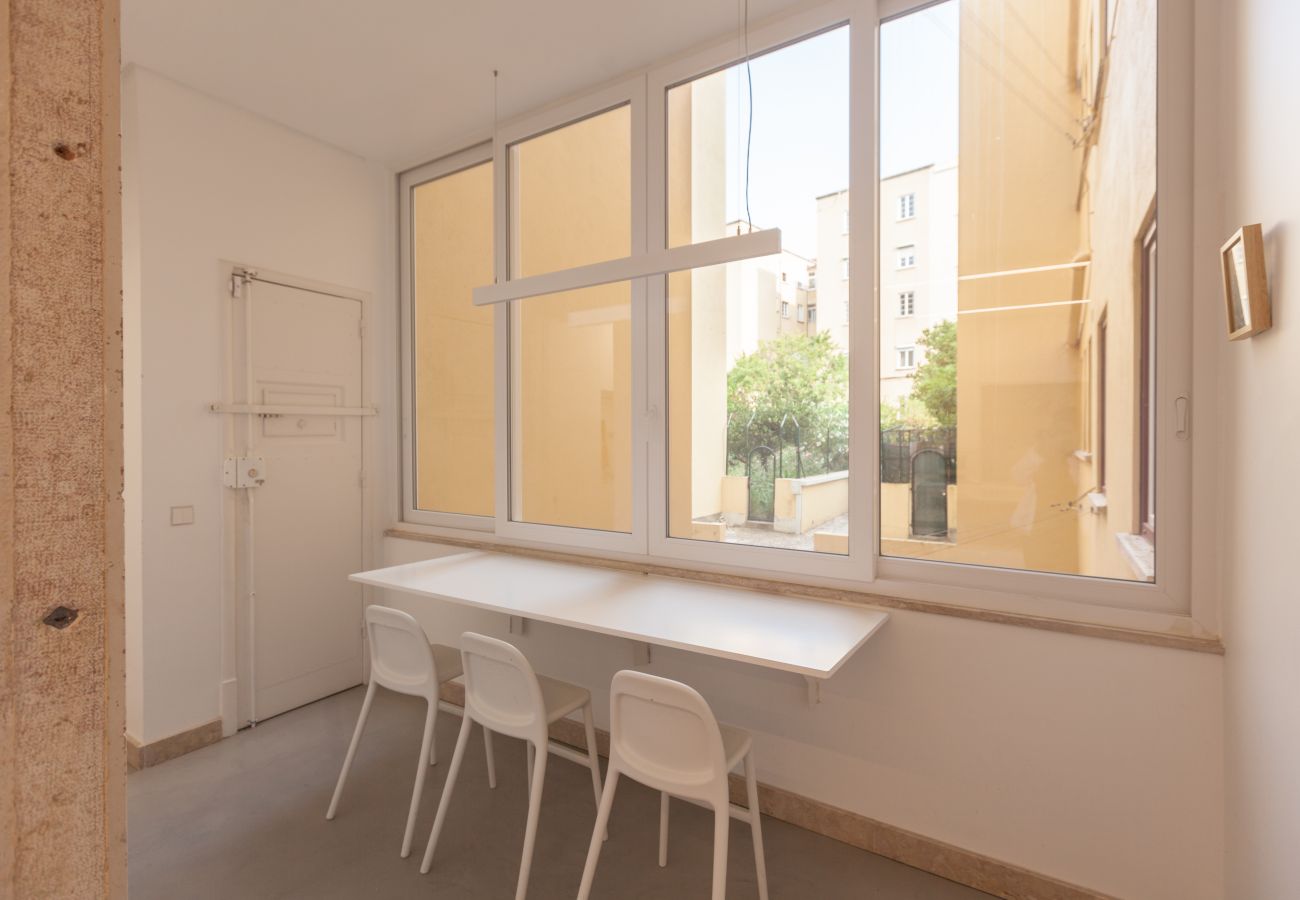 Apartamento em Lisboa - Campo Pequeno Classic Charm with Garden Apartamento em Lisboa - Campo Pequeno Classic Charm with Garden