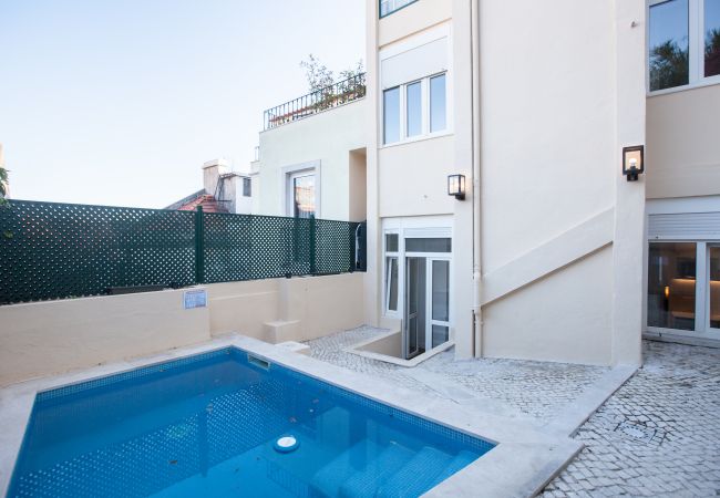 Apartamento em Lisboa - FLH Graça Charming Duplex with Small Pool Apartamento em Lisboa - FLH Graça Charming Duplex with Small Pool