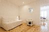 Apartamento em Lisboa - FLH Alfama Bright Apartment Apartamento em Lisboa - FLH Alfama Bright Apartment