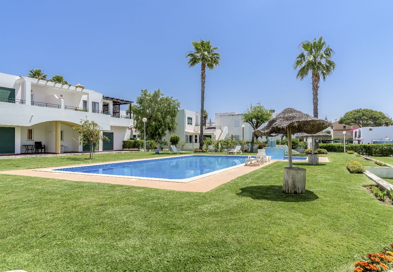 Apartamento em Vilamoura - FLH Vilamoura House with Pool