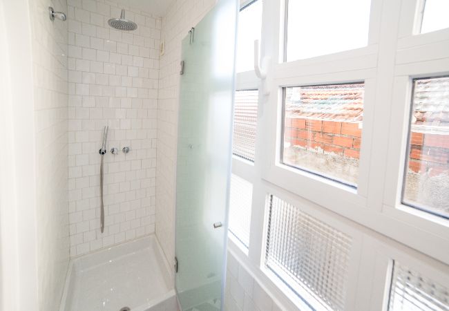 Apartamento em Lisboa - FLH Madragoa Bright Place Apartamento em Lisboa - FLH Madragoa Bright Place