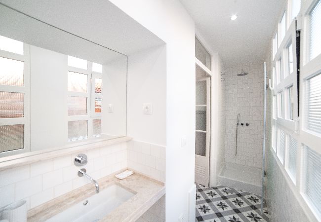 Apartamento em Lisboa - FLH Madragoa Bright Place Apartamento em Lisboa - FLH Madragoa Bright Place