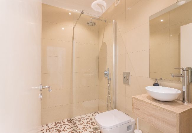 Apartamento em Lisboa - FLH Santa Catarina Elegant Place Apartamento em Lisboa - FLH Santa Catarina Elegant Place