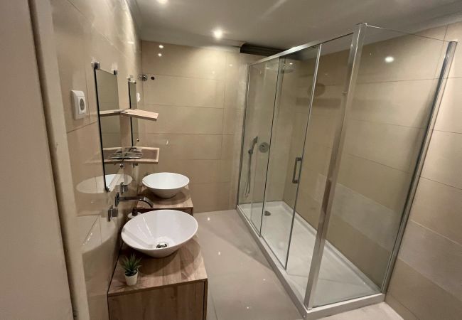 Apartamento em Lisboa - FLH Santa Catarina Elegant Place Apartamento em Lisboa - FLH Santa Catarina Elegant Place