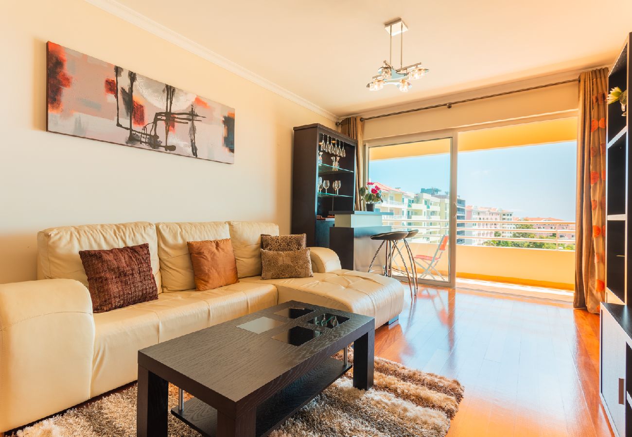 Apartamento em Funchal - FLH Funchal Green Park Apartment with Pool