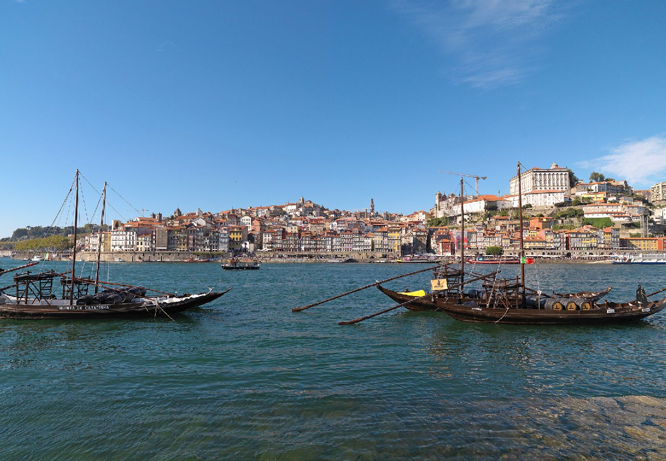 Apartamento em Vila Nova de Gaia - FLH Oporto Wine Cellars Luxury Apartment II Apartamento em Vila Nova de Gaia - FLH Oporto Wine Cellars Luxury Apartment II