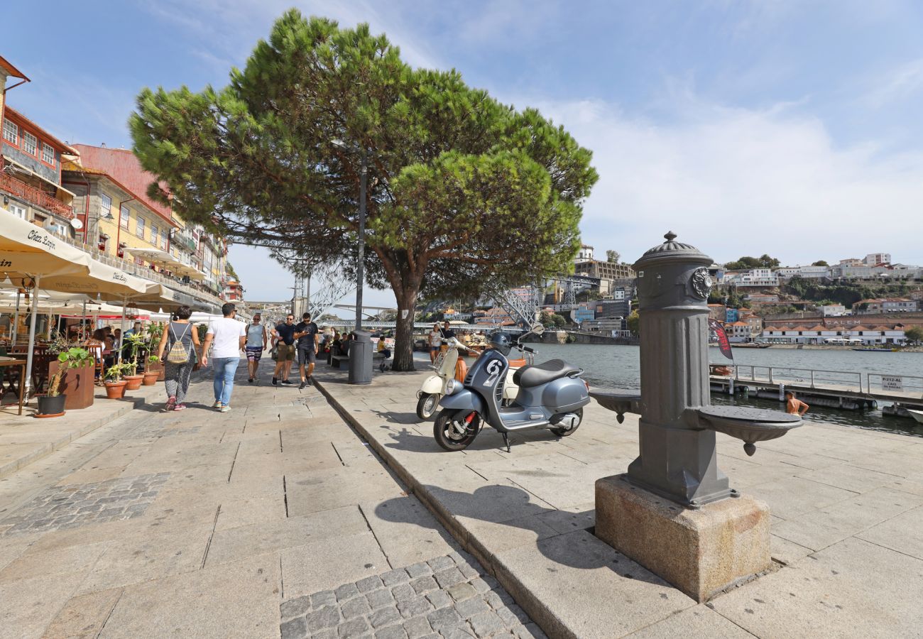 Apartamento em Porto - FLH Almada Cozy Apartment with View Apartamento em Porto - FLH Almada Cozy Apartment with View