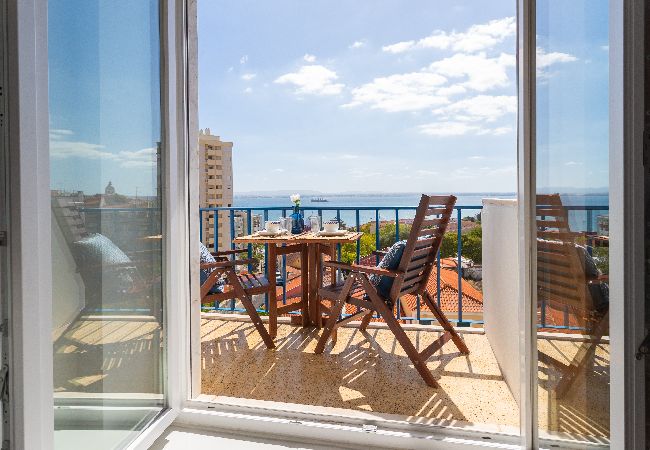 Apartamento em Lisboa - FLH Beato River View with Balcony Apartamento em Lisboa - FLH Beato River View with Balcony