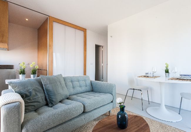 Apartamento em Lisboa - FLH Beato River View with Balcony Apartamento em Lisboa - FLH Beato River View with Balcony