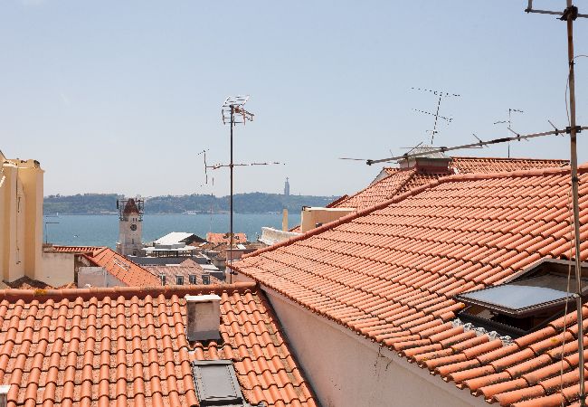 Apartamento em Lisboa - FLH Bica Modern Flat with View Apartamento em Lisboa - FLH Bica Modern Flat with View