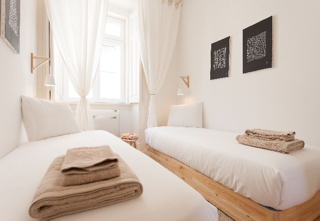 Apartamento em Lisboa - FLH Bica Modern Flat with View Apartamento em Lisboa - FLH Bica Modern Flat with View