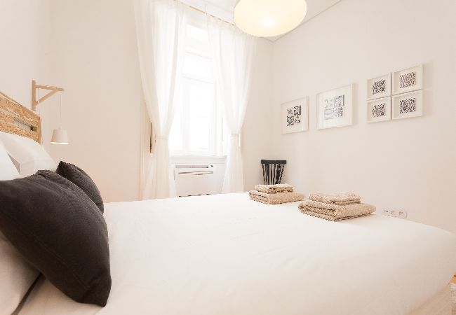 Apartamento em Lisboa - FLH Bica Modern Flat with View Apartamento em Lisboa - FLH Bica Modern Flat with View