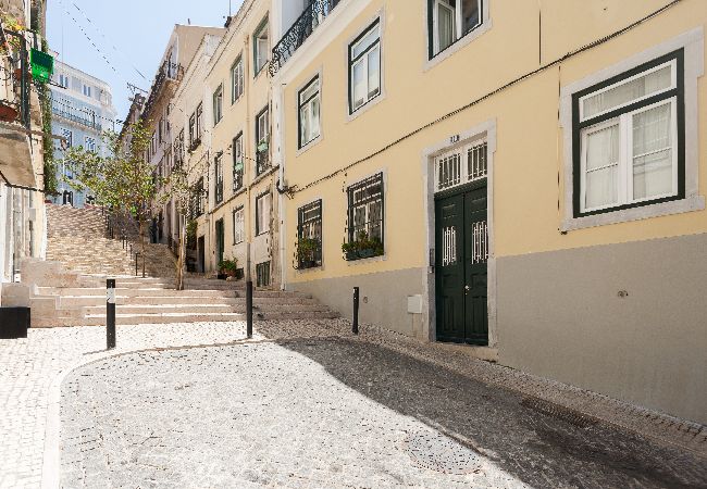 Apartamento em Lisboa - FLH Bica Modern Flat with View Apartamento em Lisboa - FLH Bica Modern Flat with View