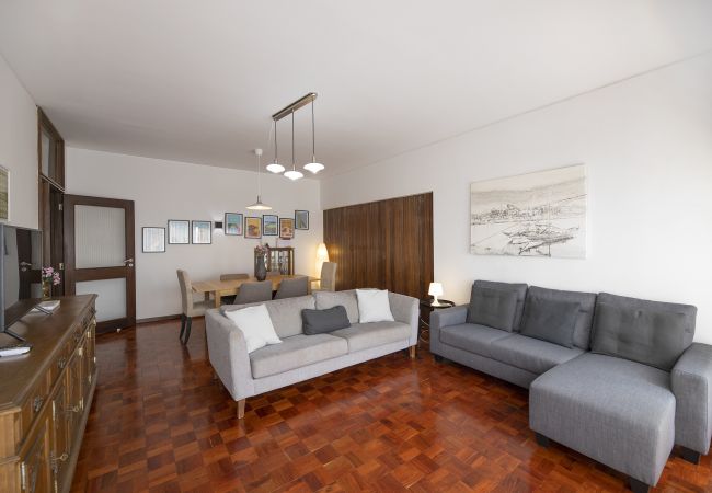 Apartamento em Porto - FLH Porto Spacious Apartment with Balcony Apartamento em Porto - FLH Porto Spacious Apartment with Balcony