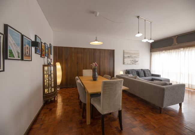 Apartamento em Porto - FLH Porto Spacious Apartment with Balcony Apartamento em Porto - FLH Porto Spacious Apartment with Balcony