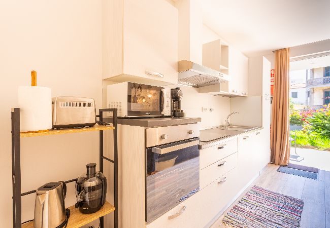 Apartamento em Funchal - FLH Quintinha Rocha – Jimmy’s Garden Apartment Apartamento em Funchal - FLH Quintinha Rocha – Jimmy’s Garden Apartment