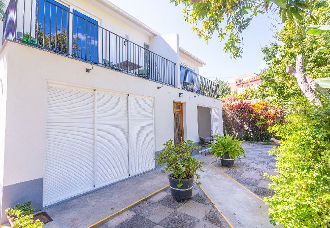 Apartamento em Funchal - FLH Quintinha Rocha – Jimmy’s Garden Apartment Apartamento em Funchal - FLH Quintinha Rocha – Jimmy’s Garden Apartment