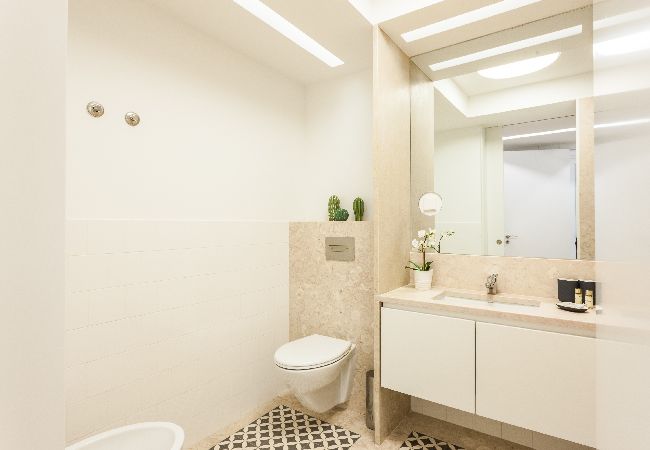 Apartamento em Lisboa - FLH Chiado Sunny Apartment Apartamento em Lisboa - FLH Chiado Sunny Apartment