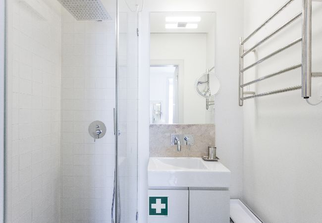 Apartamento em Lisboa - FLH Bacalhoeiros Charming Place Apartamento em Lisboa - FLH Bacalhoeiros Charming Place