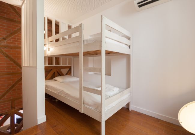 Apartamento em Lisboa - FLH Castle Duplex with Terrace Apartamento em Lisboa - FLH Castle Duplex with Terrace