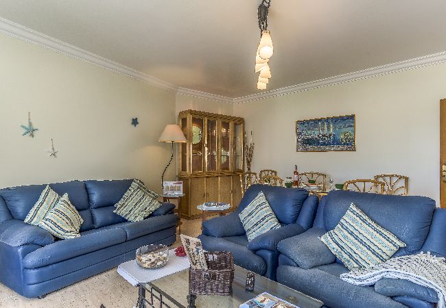 Apartamento em Lagoa - FLH Lagoa Sunny Flat with Balcony Apartamento em Lagoa - FLH Lagoa Sunny Flat with Balcony