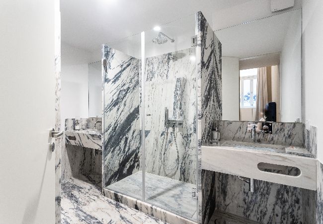 Apartamento em Lisboa - FLH Cais Sodré Trendy Duplex Apartamento em Lisboa - FLH Cais Sodré Trendy Duplex