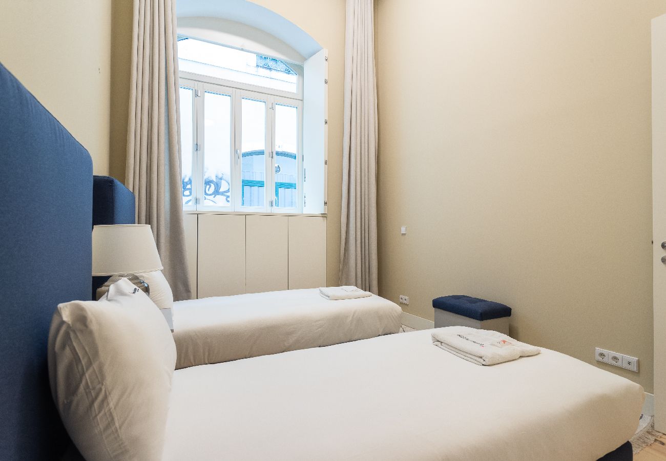 Apartamento em Lisboa - FLH Cais Sodré Trendy Duplex Apartamento em Lisboa - FLH Cais Sodré Trendy Duplex