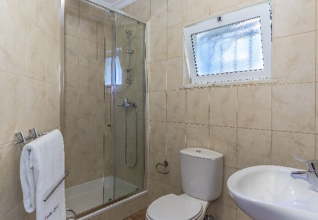Apartamento em Albufeira - FLH Albufeira Vila Mira Flat with Pool Apartamento em Albufeira - FLH Albufeira Vila Mira Flat with Pool