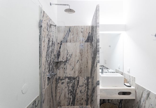 Apartamento em Lisboa - FLH Cais Sodré Design Duplex - Ribeira 11 Apartamento em Lisboa - FLH Cais Sodré Design Duplex - Ribeira 11